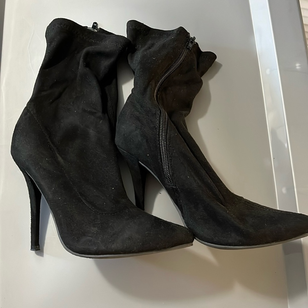 Black heeled booties